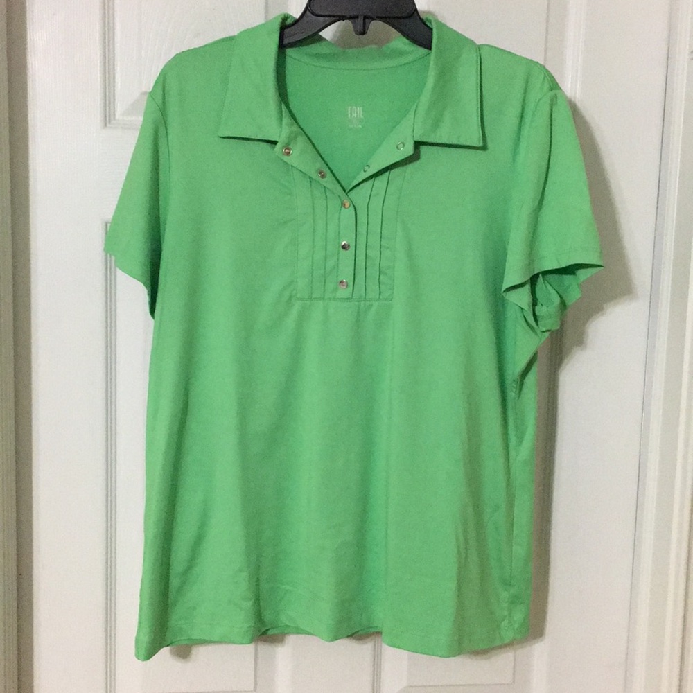 Ladies Tail golf shirt size XL